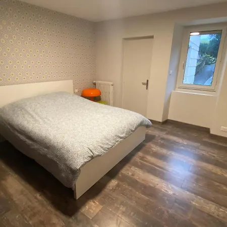 Hotell Propriete En Bord De Sevre 4*