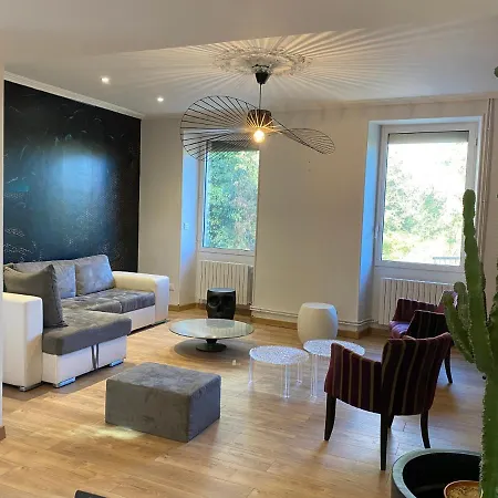 Propriete En Bord De Sevre Hotell Niort